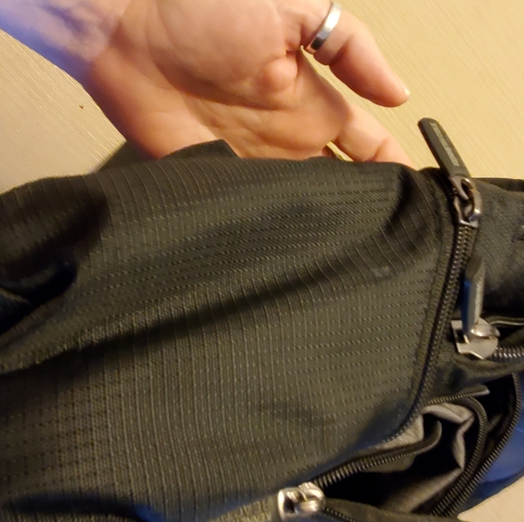 Used Backpack - Picture 3 of 9